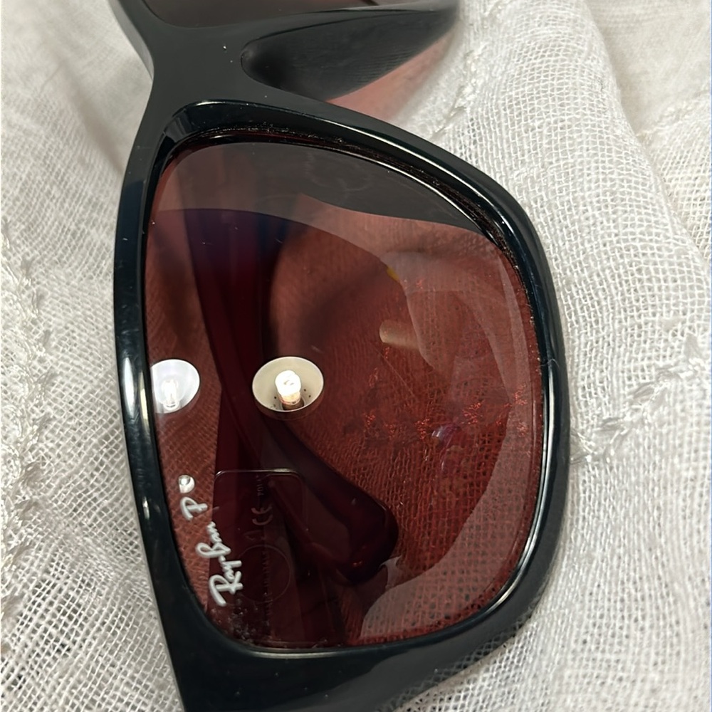 Ray-Ban Polarized sunglasses with case - Picture 2 of 14